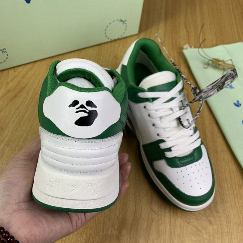 Off-White c/o Virgil Abloh