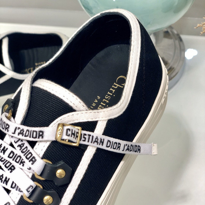 B23 OBLIQUE LOW SNEAKERS