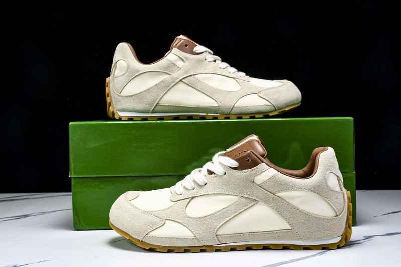 b0tt*ga Ven*ta orbit sneaker