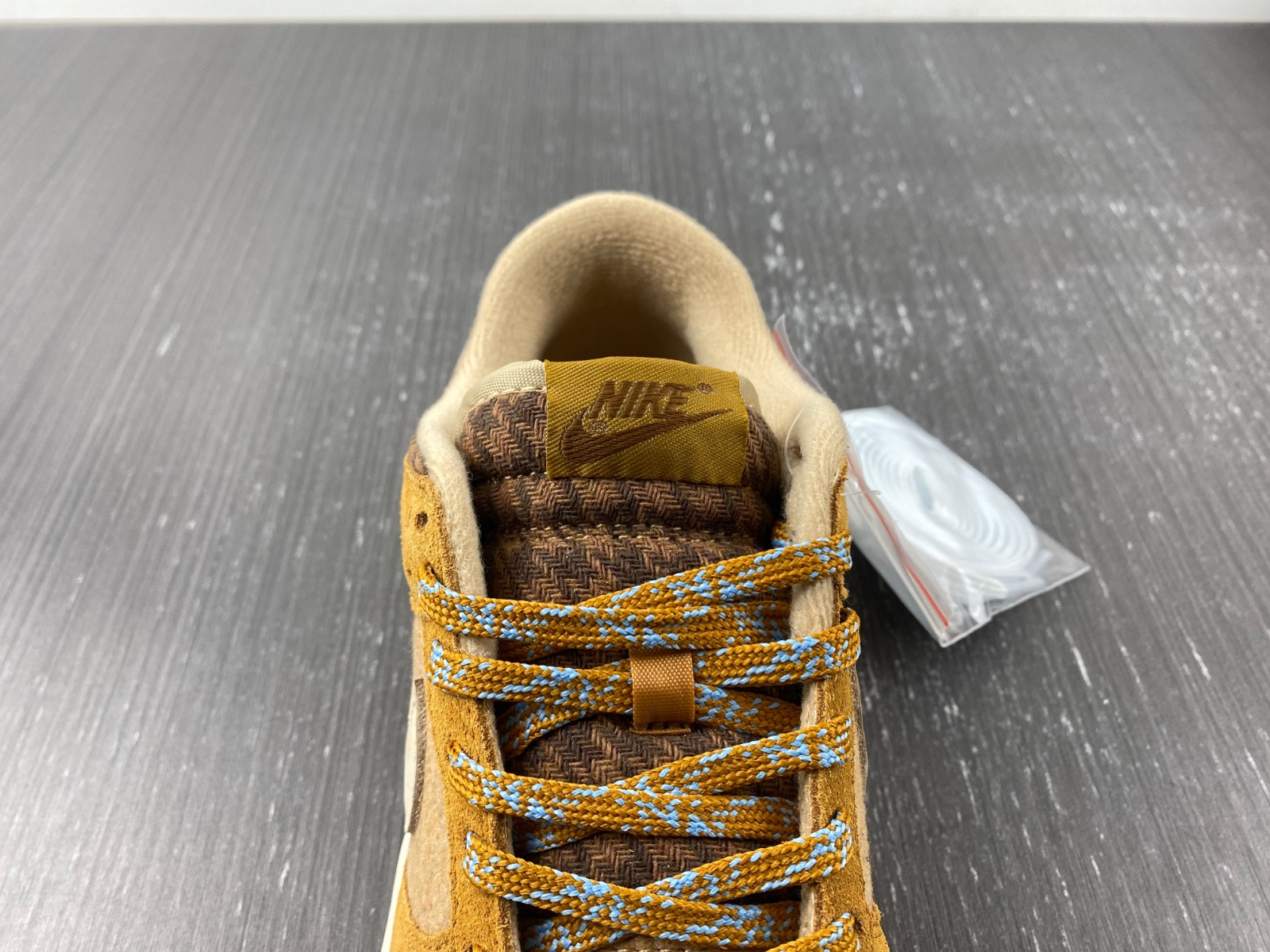 Nike Dunk Low "Teddy Bear" DZ5350-288