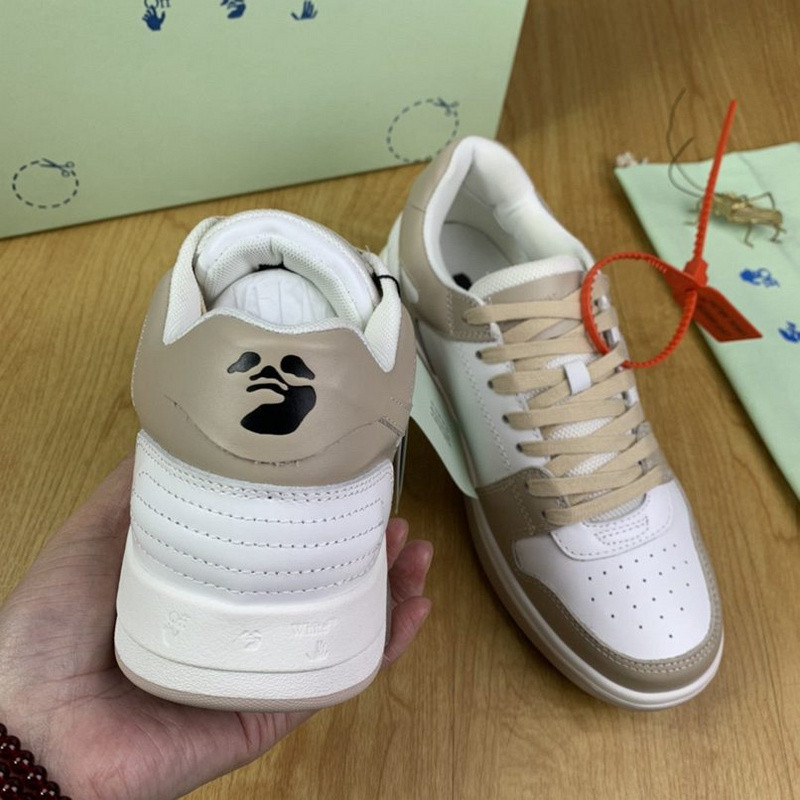 Off-White c/o Virgil Abloh