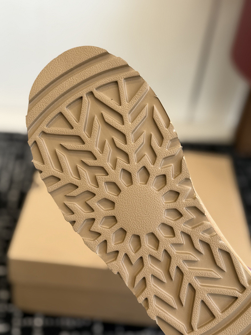 ugg x Ch*0me He**ts boots