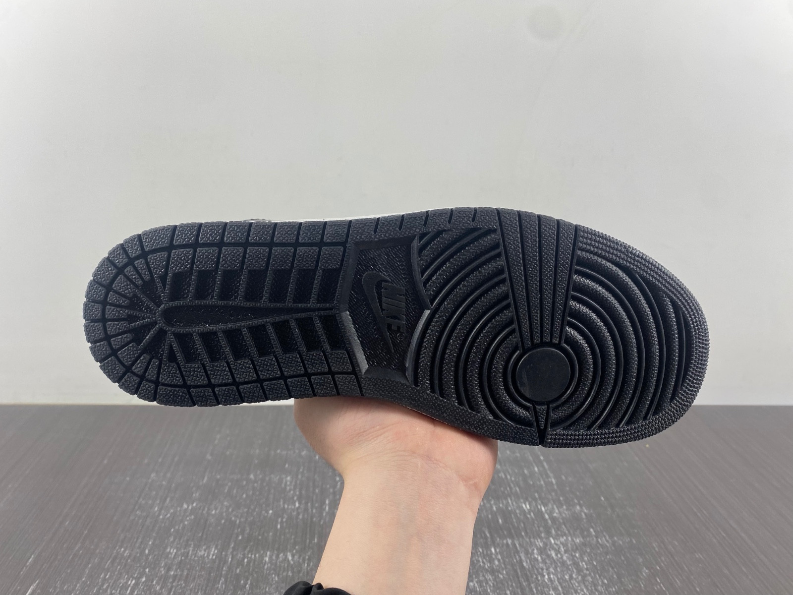 OFF-WHITE x Travis Scott x Air Jordan 1 OW DM7866-188