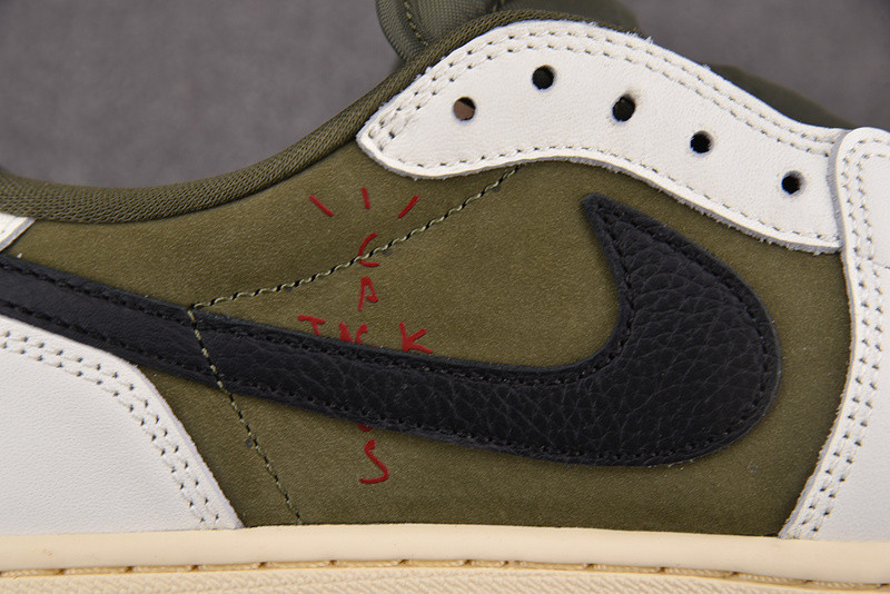 Travis Scott x Air Jordan 1 Low OG 