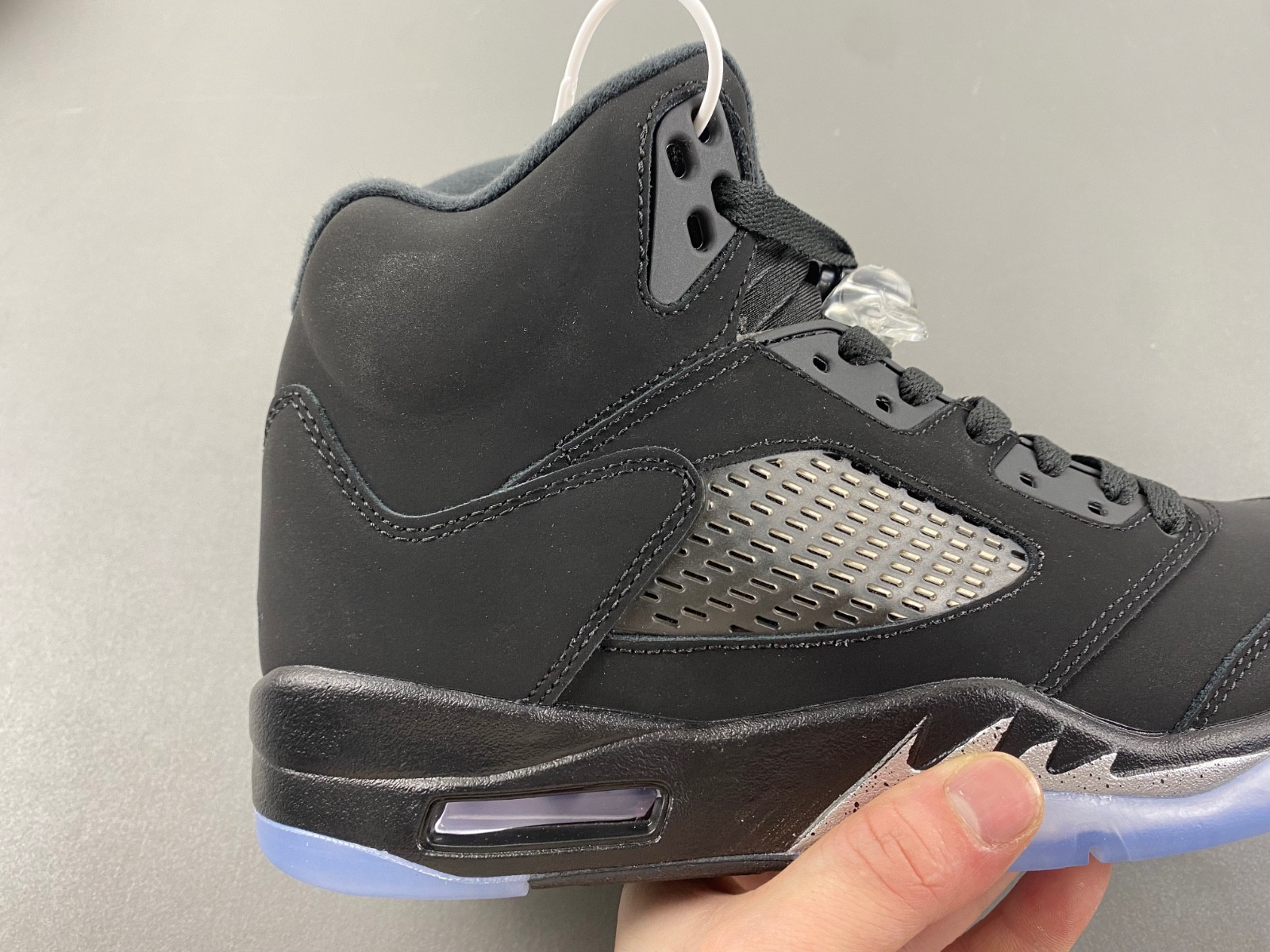 Air Jordan 5 Black Cat FZ2239-001