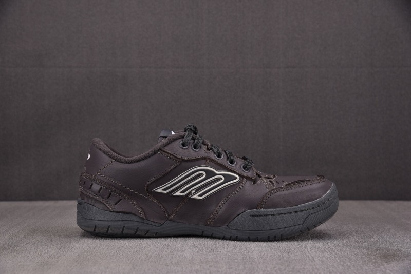 Ba1en*iaga hamptons worn-out