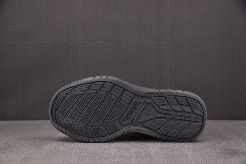 Ba1en*iaga hamptons worn-out