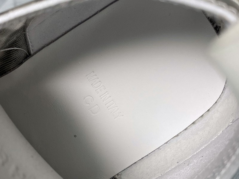 B23 OBLIQUE LOW SNEAKERS