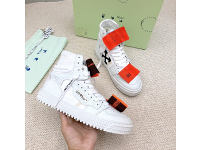 Off-White c/o Virgil Abloh