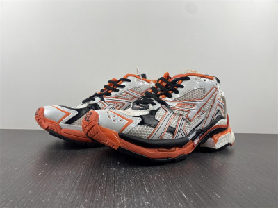 Ba*len*cia*ga runner 677403 w3rb7 9051