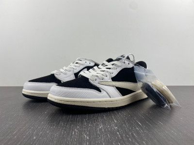 Travis Scott x Air Jordan 1 Low OG White Black DM7866-001