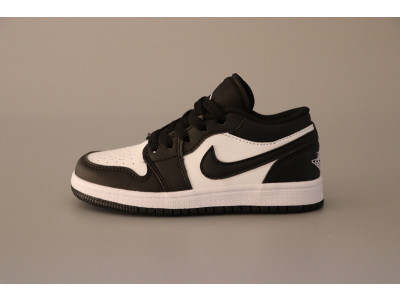 AIR JORDAN 1 KIDS SHOES