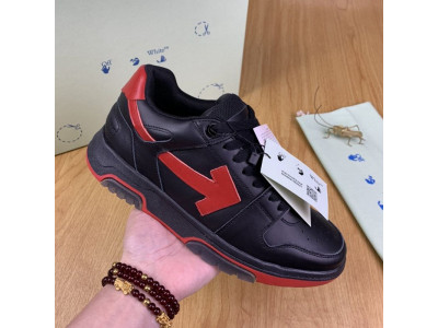 Off-White c/o Virgil Abloh