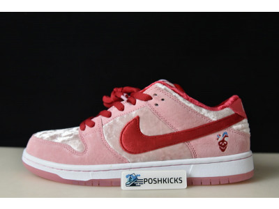 Nike SB Dunk Low StrangeLove Skateboards CT2552-800