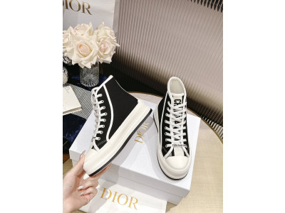 D B23 HIGH-TOP SNEAKERS