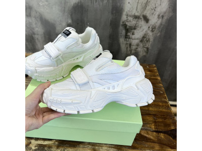 GLOVE SLIP ON in white