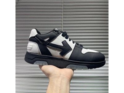 Off-White c/o Virgil Abloh