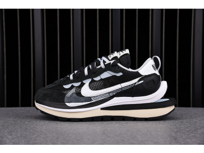 Sacai x Nike Pegasua Vaporfly Black White CV1363-001